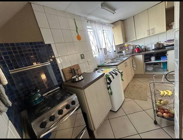 2 BEDROOM TOWNHOUSE FOR SALE IN FISHERS HILL